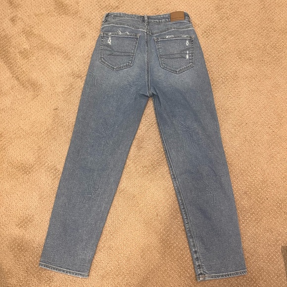 American Eagle Mom Straight Leg Jeans - Picture 4 of 4